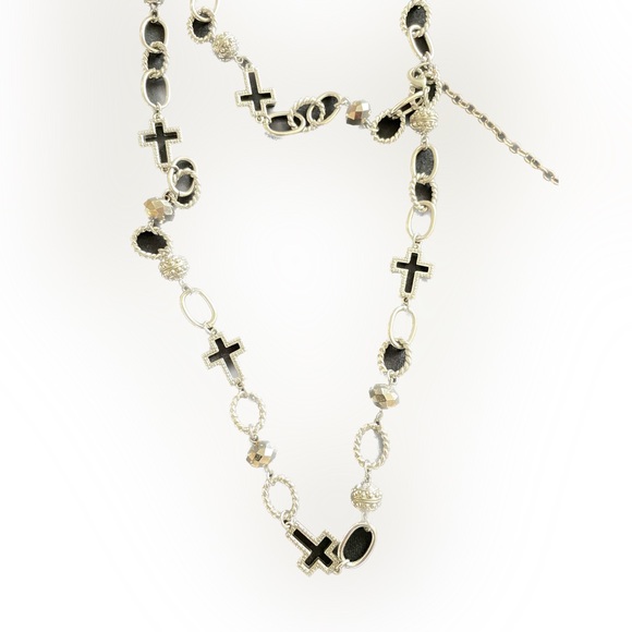 SOLD NOW Women’s silvery long adjustable necklace w/crosses, links, and shiny - Picture 4 of 6